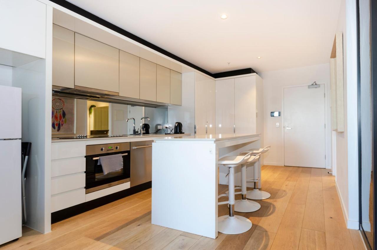 2Br Cbd Pad, City Views, Free Parking, Pool, Gym Melbourne Kültér fotó
